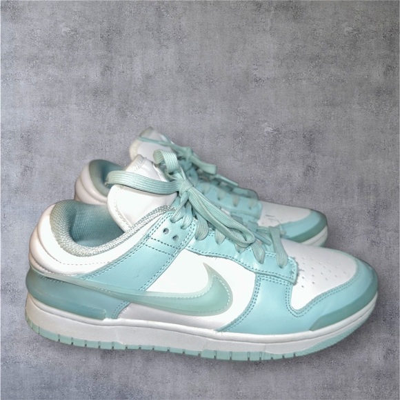 Nike Women's blue & white Dunk Low Twist Jade Ice size 8.5 - Picture 9 of 15